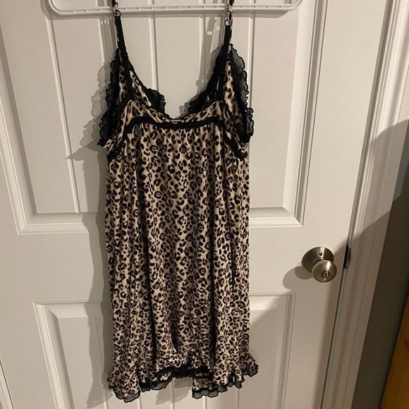 Cheetah Print Night Gown - Picture 2 of 3